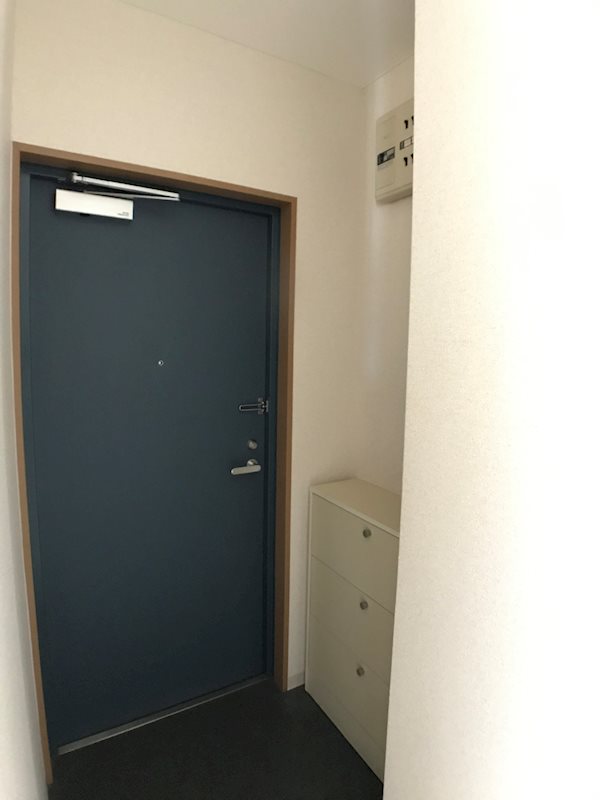 プラムハイツ 玄関