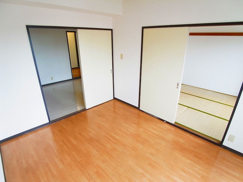 ダイカンプラザ リビング