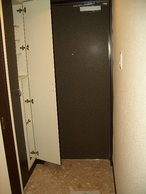 アスヴェル京都御所前Ⅲ 玄関