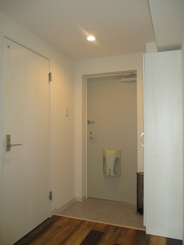 パサージャ  玄関