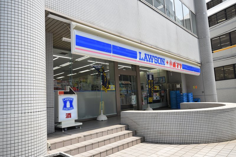 AXAS新宿TowersEast コンビニ