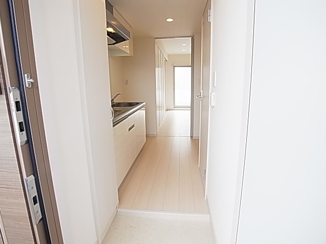 リブリ・ルーエ 玄関