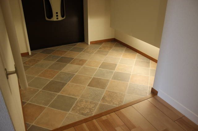 ウィステリア 玄関