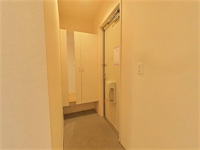 グレイスヴァンベール参番館 玄関