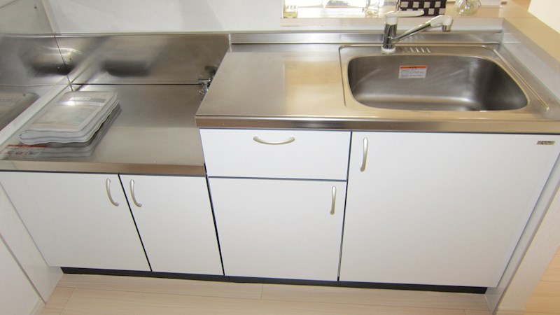 ヴィラ・コンフォーレ キッチン