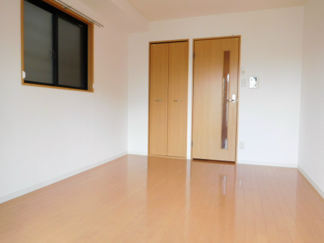 ベンベヌティー リビング