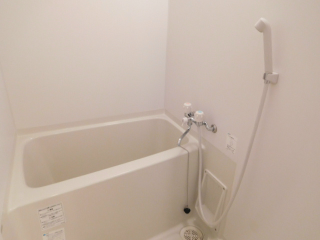 ベンベヌティー 風呂画像