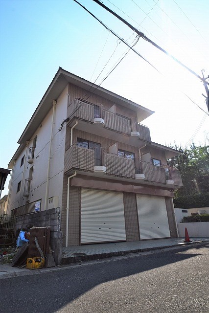 レスポアールオオニシ 外観