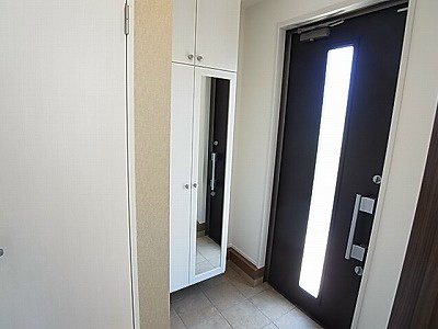 プリマヴェーラ（栄町西戸建） 玄関