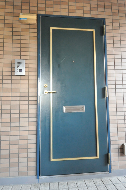 エムテック八尾 玄関