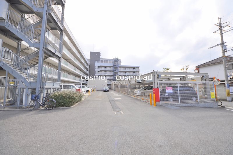 アイレックスプラザ 駐車場