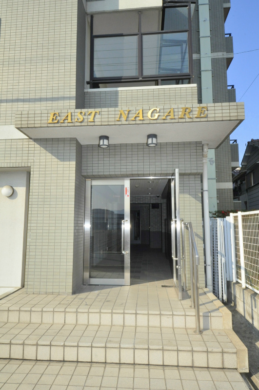 EAST NAGARE（イーストナガレ） エントランス
