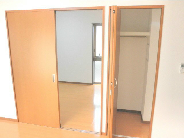 アンプルールフェール六反 収納