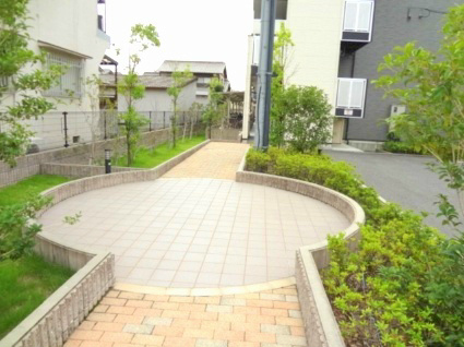 レオパレス太子堂 エントランス
