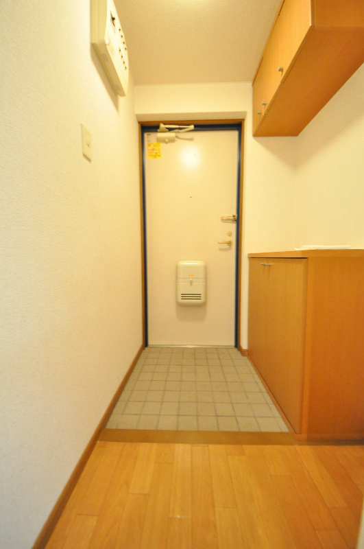 ジャンピュールⅡ番館 玄関