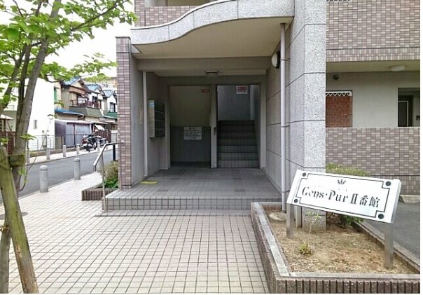 ジャンピュールⅡ番館 エントランス