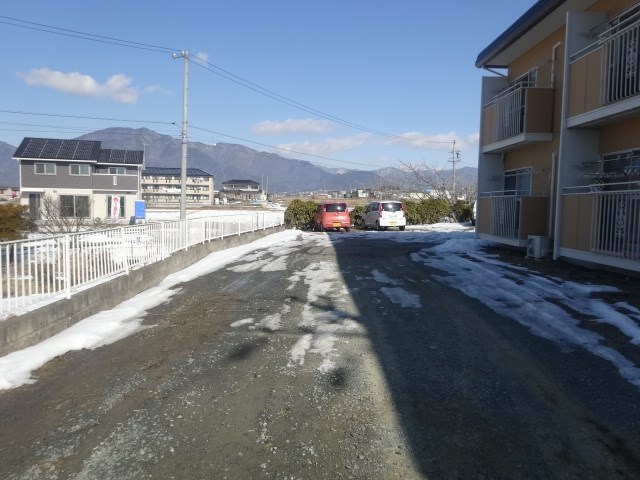 ヴィラ・グレース 駐車場