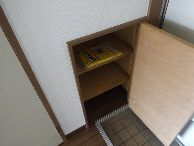 クラスター 玄関