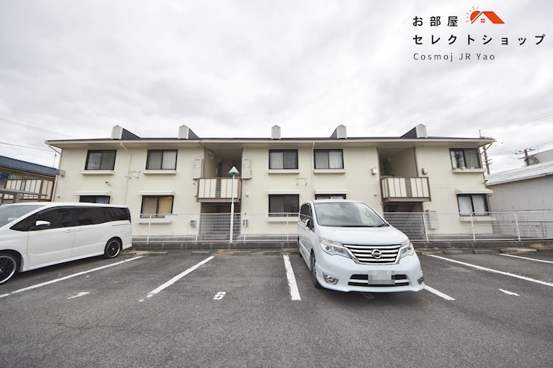 パルコート林 駐車場