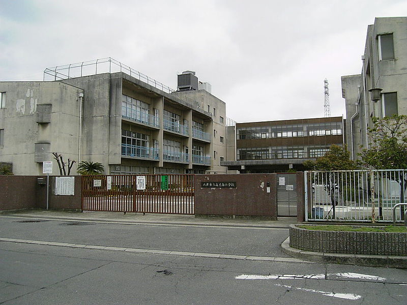 パルコート林 小学校