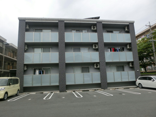 サナルダイヒルズ桜坂 201号室 外観