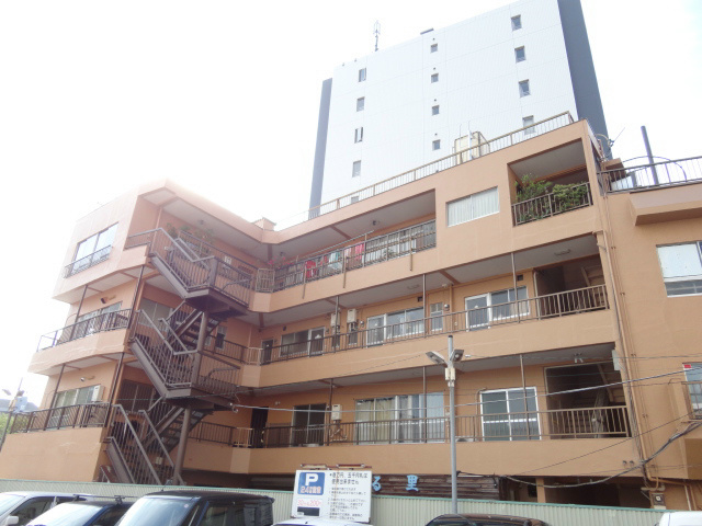 若菜ビル  302号室 外観