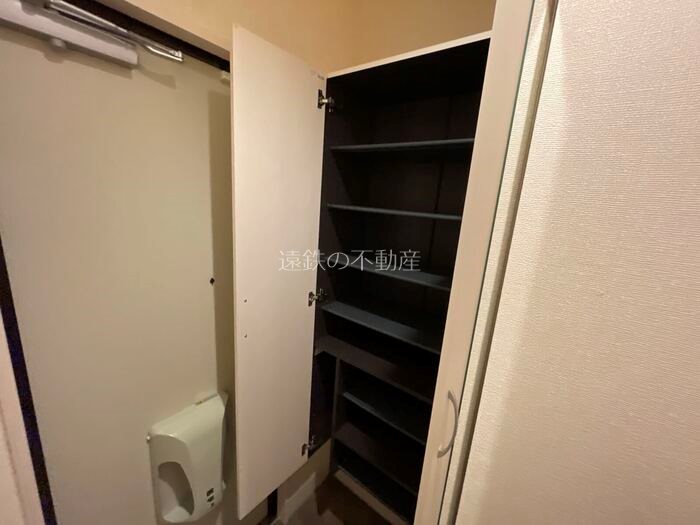 Comfortia AKURO 玄関