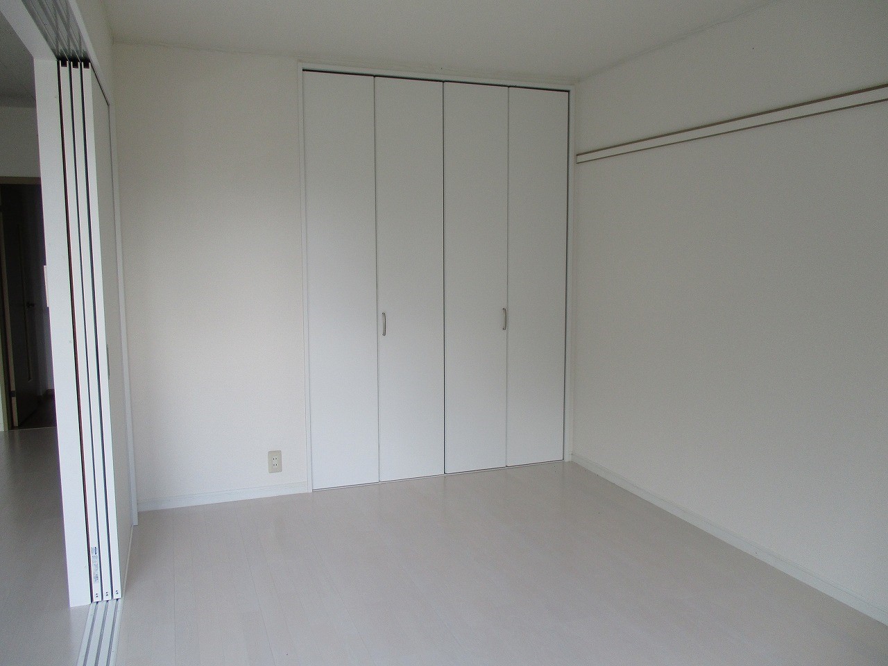 ディアコート ベッドルーム