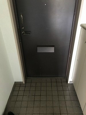クエスト山手台 玄関