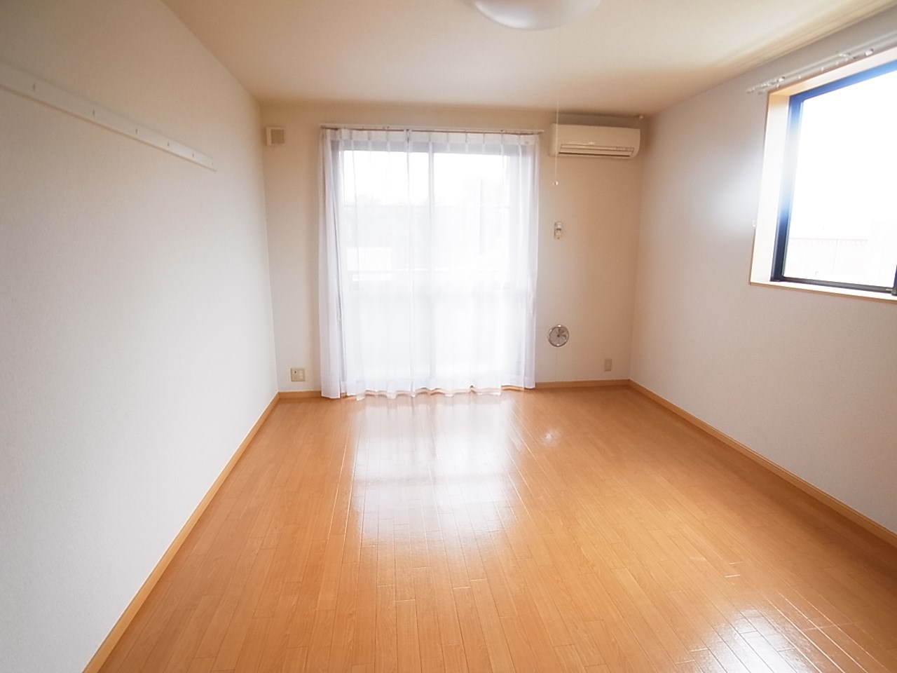 イコール・アルパイン リビング