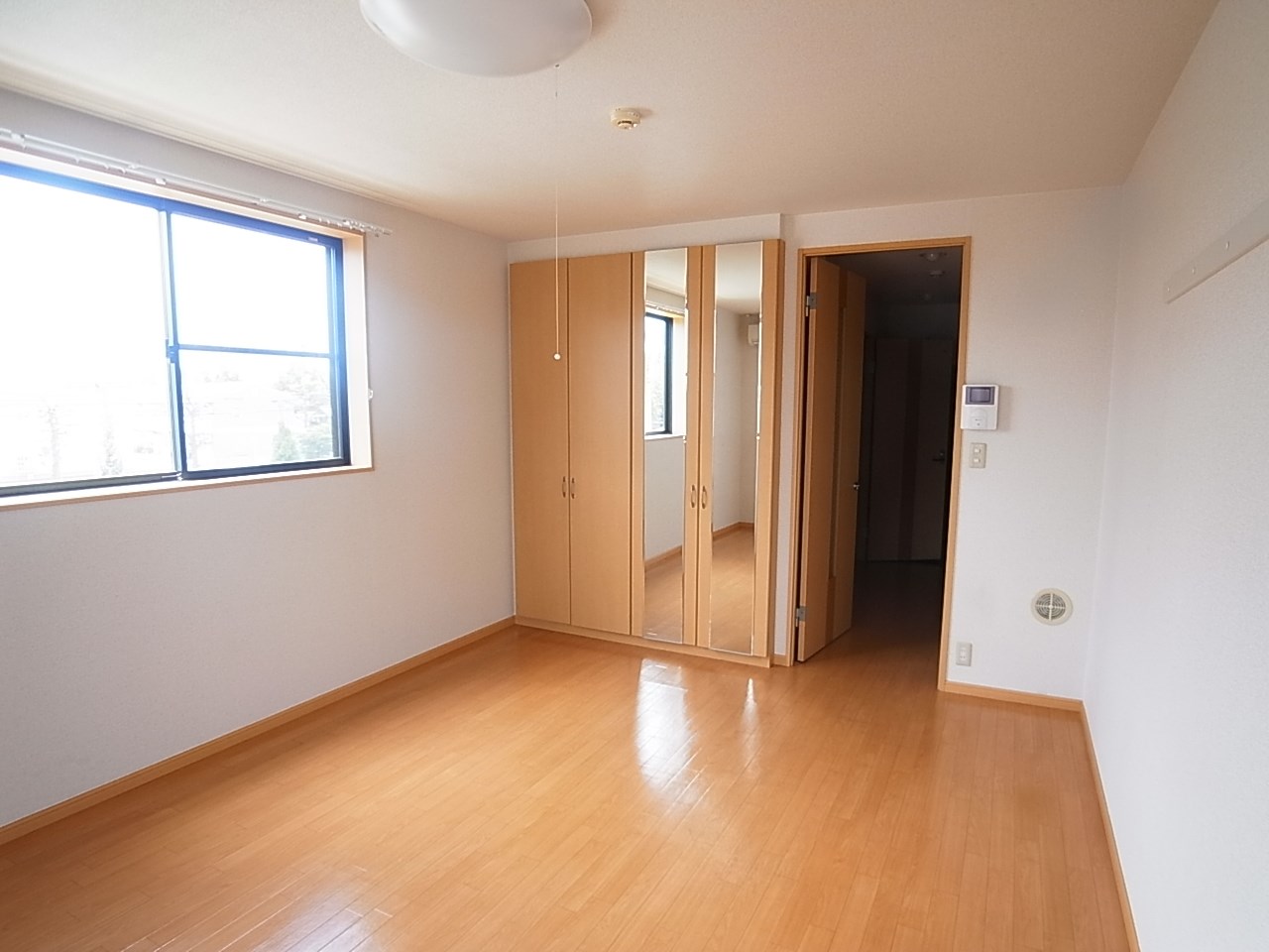 イコール・アルパイン ベッドルーム