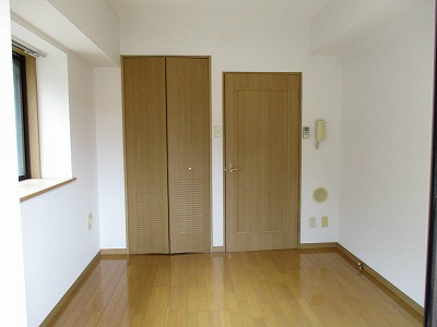 セントラルヒルズ五番館 リビング