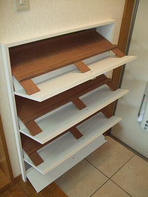 ウラノス鵠沼 玄関