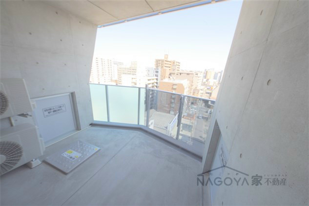 Ｔｈｅ　Ｇｌａｓｓｅｓ ベランダ