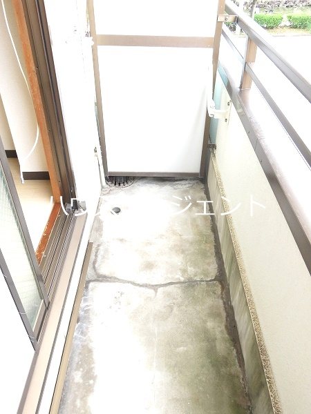 清水マンション ベランダ