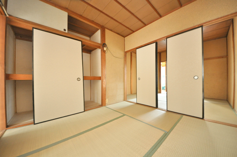 高安マンション 収納