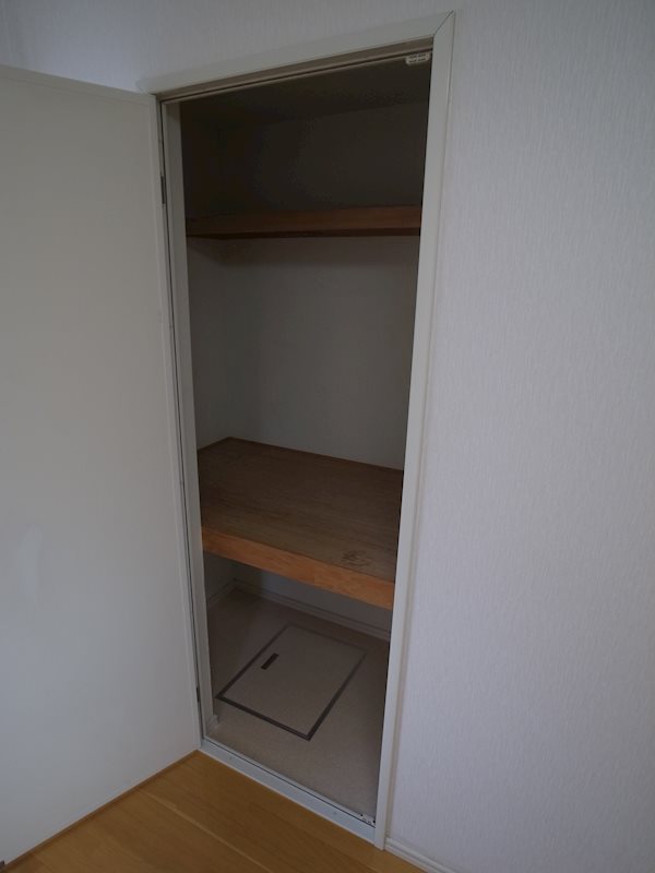 サンフォレスト上杉A棟 収納