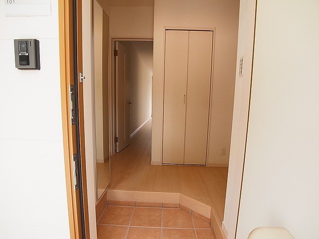 アムールＳⅡ 玄関
