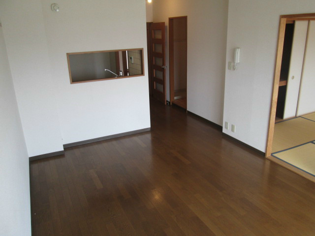 ハビテーションWADAⅢ リビング