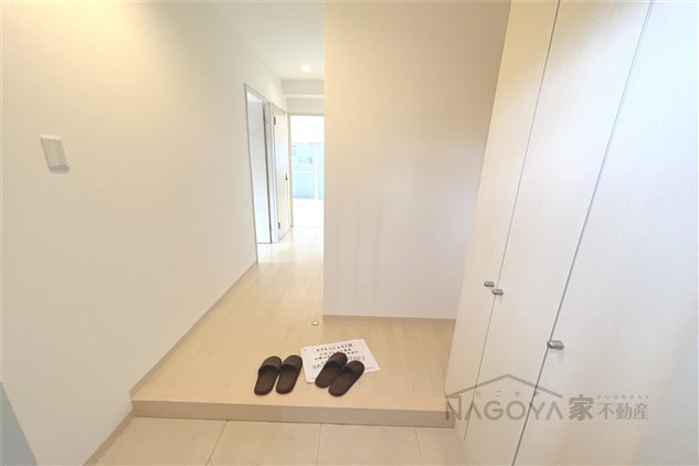 レジデンス代官町スクエア 玄関