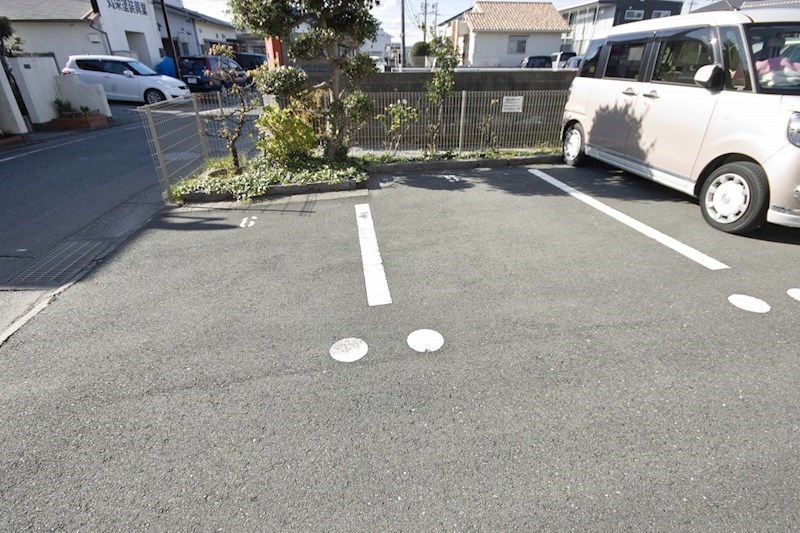 Felicita二星（ﾌｪﾘﾁﾀﾆｾｲ） 駐車場