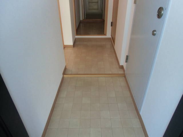 ソアーレ楽々園 玄関