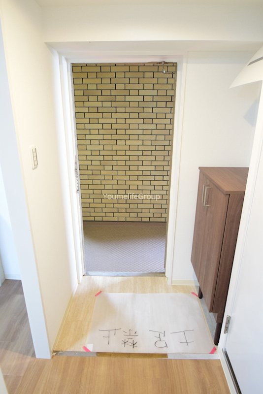 やませビル鵠沼 玄関