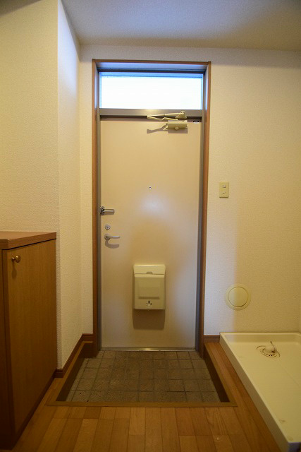 パルティール湘南 玄関