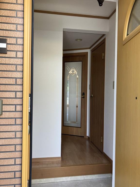 ｸﾚｰﾙ有瀬 玄関