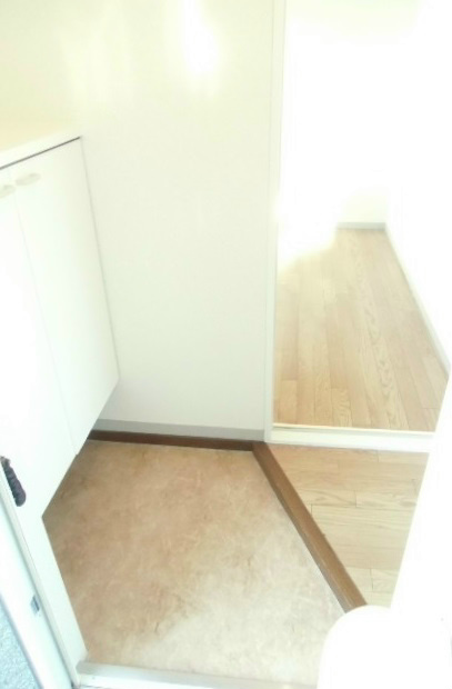 サンハイツ・ジュン 玄関