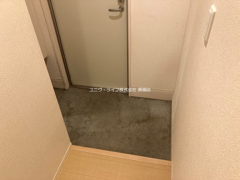 ヴァンクレール古曽部 玄関