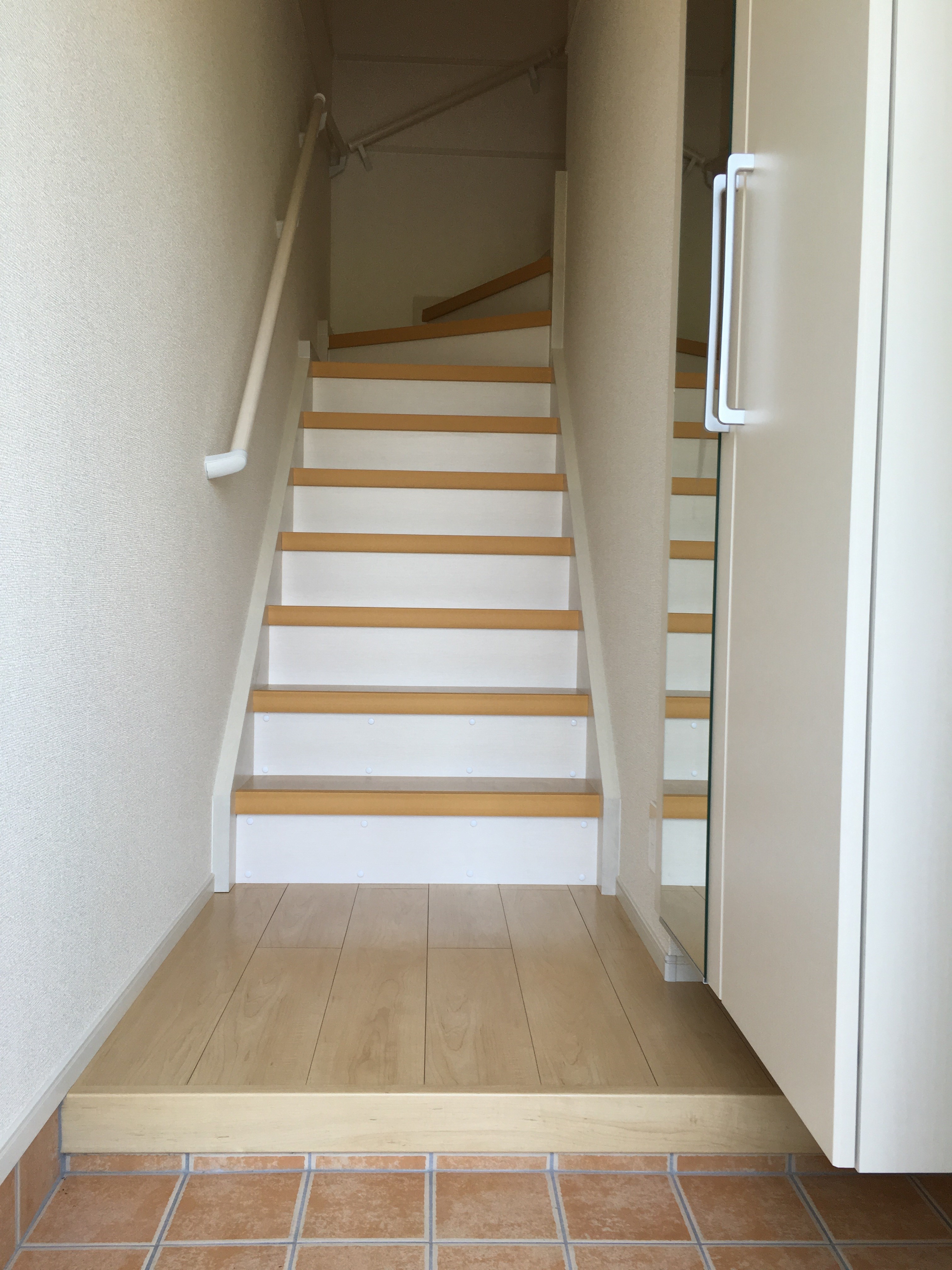 アバンツァート葉多 玄関