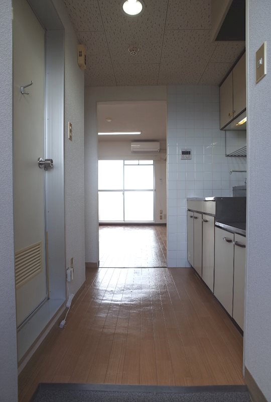 サンポート・６ 玄関