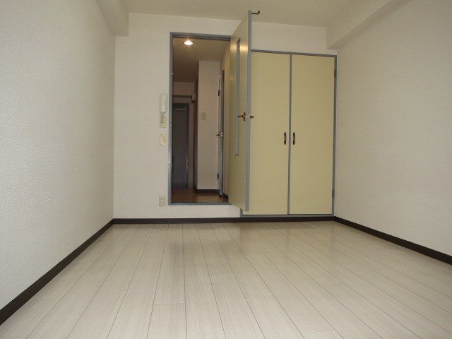 宮元12番館 リビング